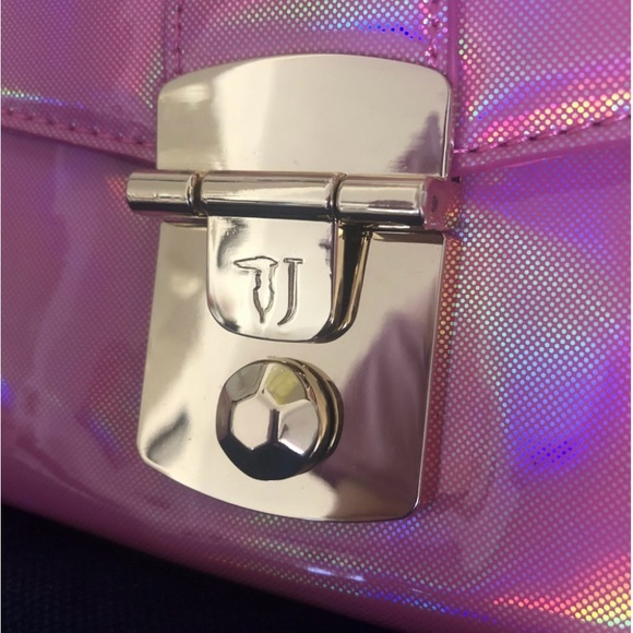 TRUSSARDI JEANS Linea Levanto Crossbody Bag w/ Dust Bag BARBIE PINK ~ NWT - Picture 6 of 7